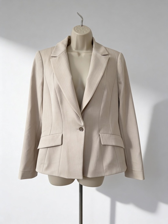 White House Black Market Jackets & Blazers - White House Black Market WHBM Ivory Blazer Size 10 Tailored Work Jacket